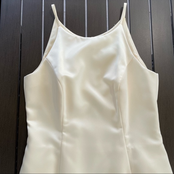 VINTAGE MICHAELANGELO PASTEL YELLOW FLOOR LENGTH SPAGHETTI STRAP GOWN!! - Picture 2 of 11